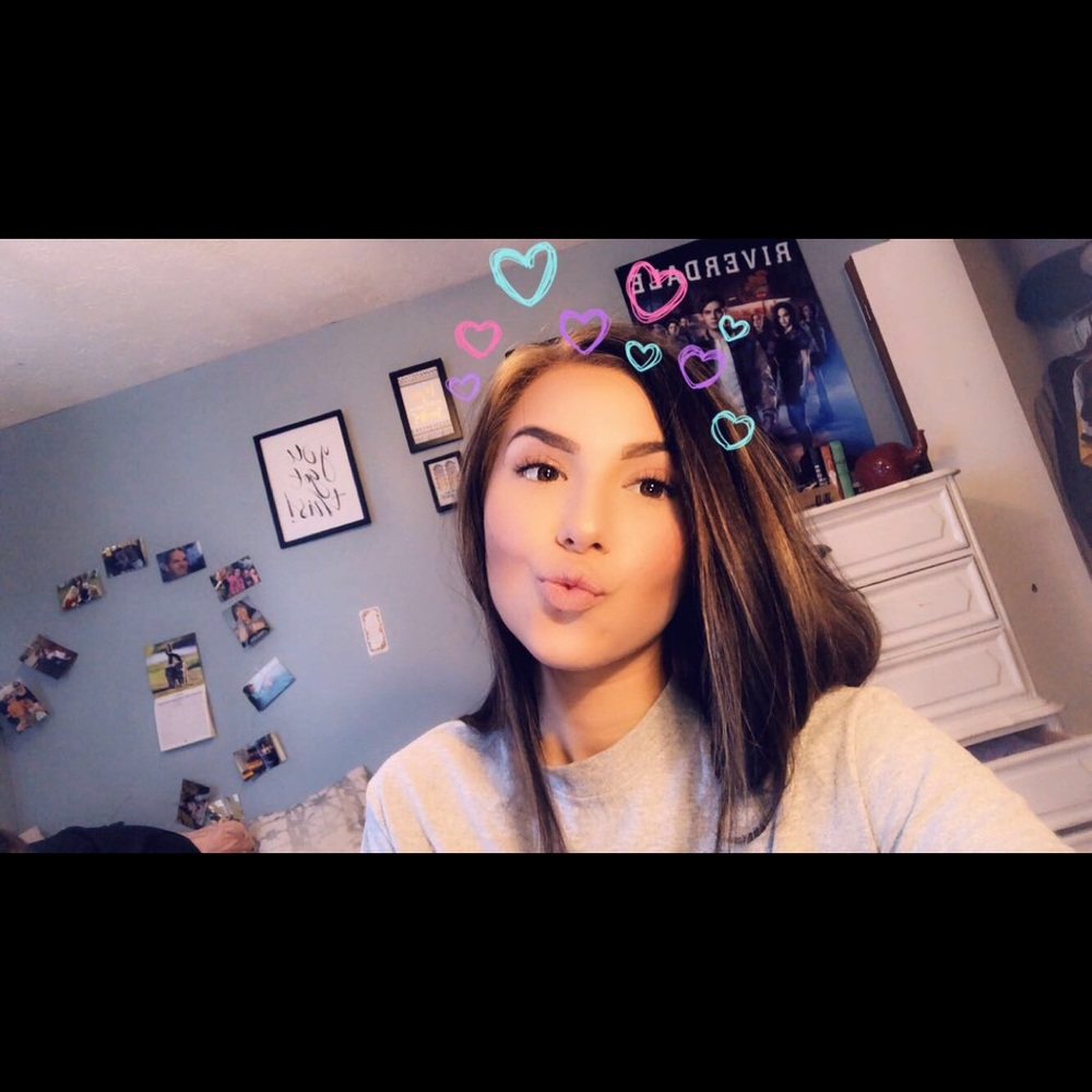 Meet your Posher, Delanee